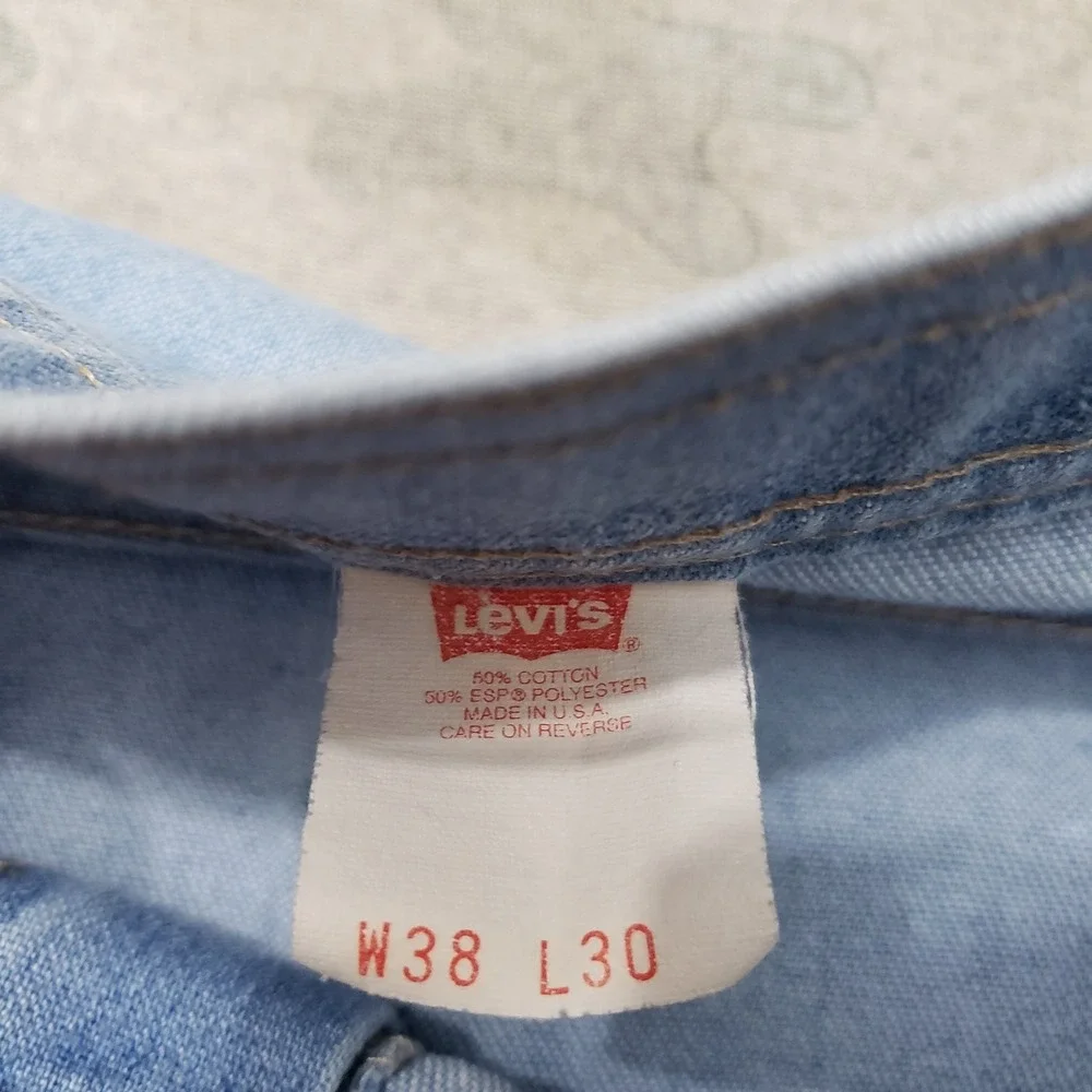 Vintage Levi's Jeans Mens 38x30 Blue 90s Denim Light Wash Brown Tag
